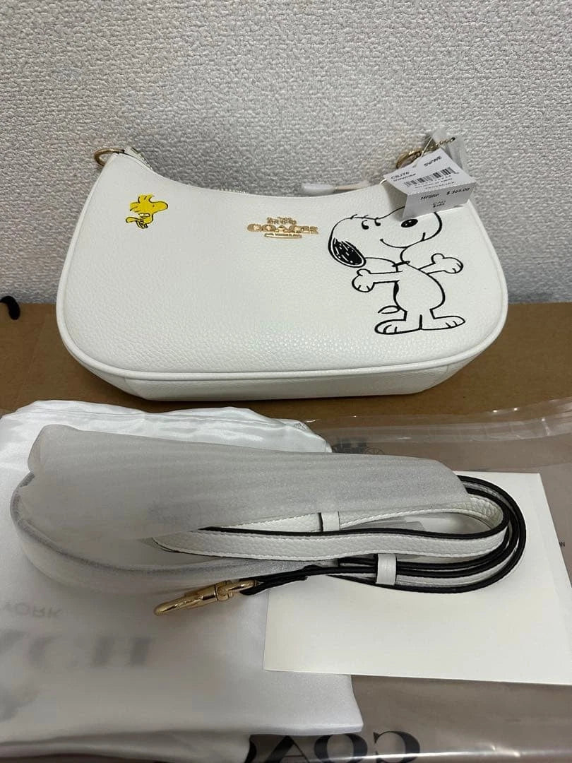 NWT Coach x Peanuts Teri Shoulder Bag CBJ76 Crossbody Bag Snoopy